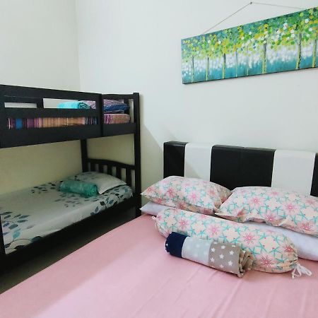 Hanaa Homestay Meru Ipoh Exterior foto