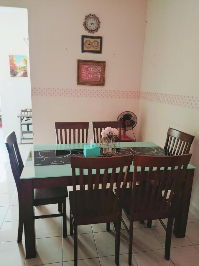 Hanaa Homestay Meru Ipoh Exterior foto